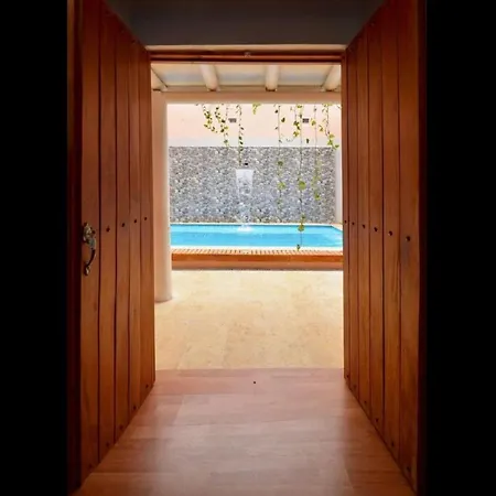 Room In Guest Room - Ca-4 Room In Cartagena *
